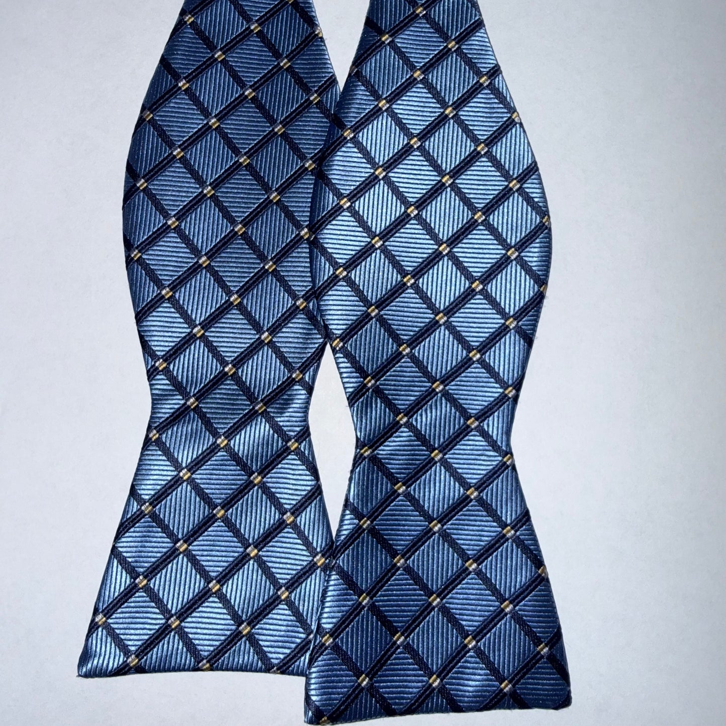 WRILL Proper Bowtie Light Blue/Navy