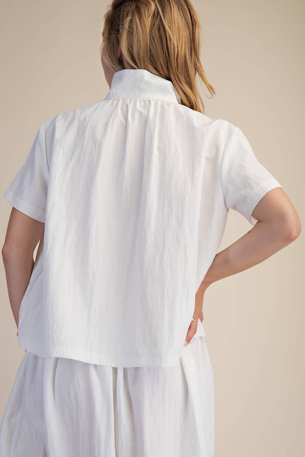 White Stand Collar Short Sleeves Shirt