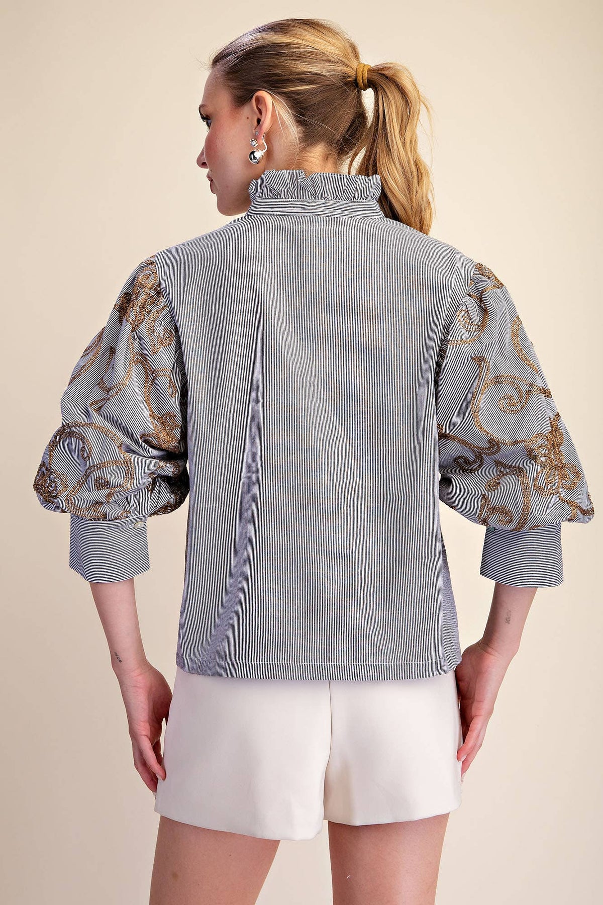 Ruffle Neck Embroidery Puff Sleeve Blouse
