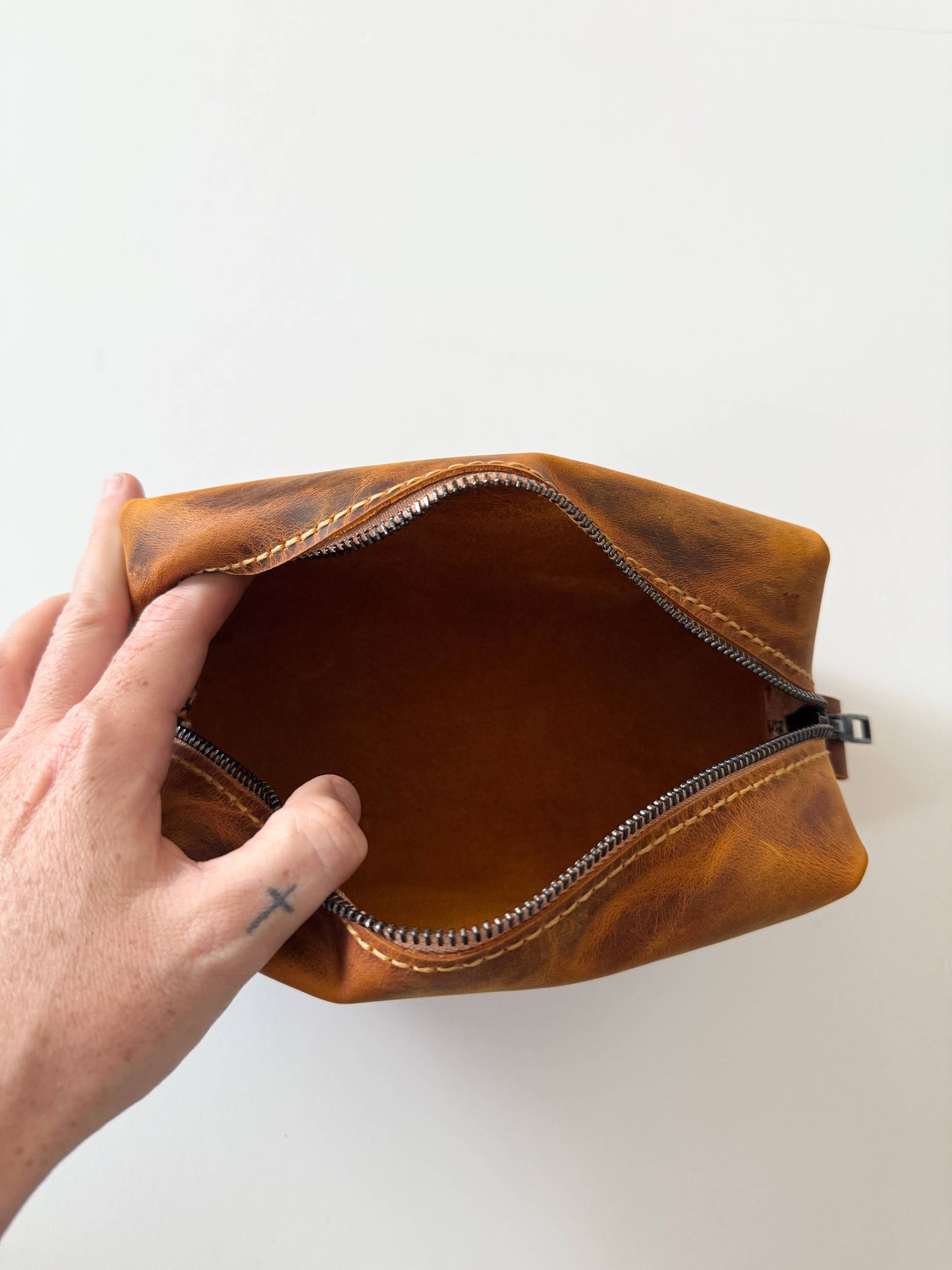 Toiletries Bag - Leather Dopp Kit