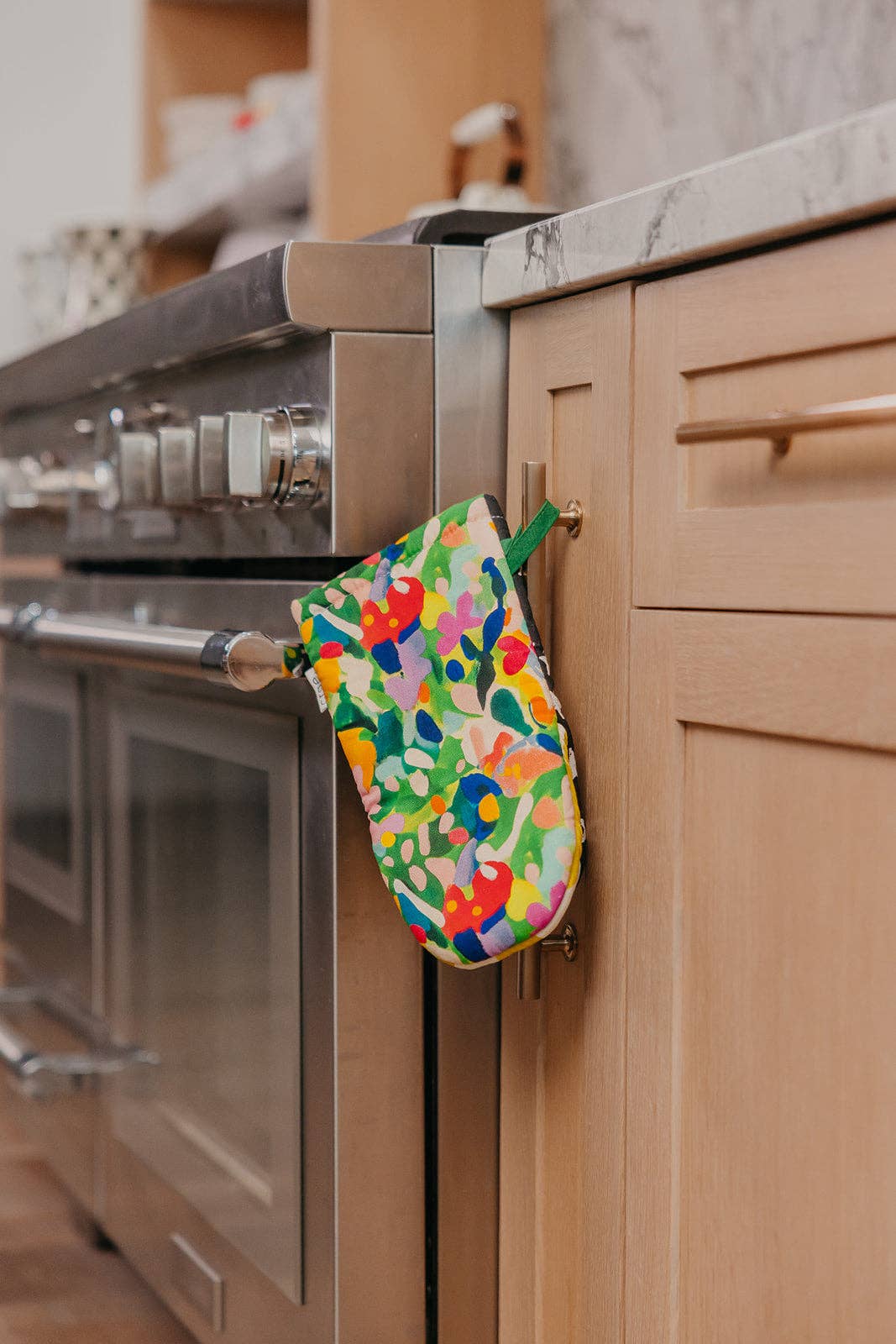Crae Home Violet Oven Mitt