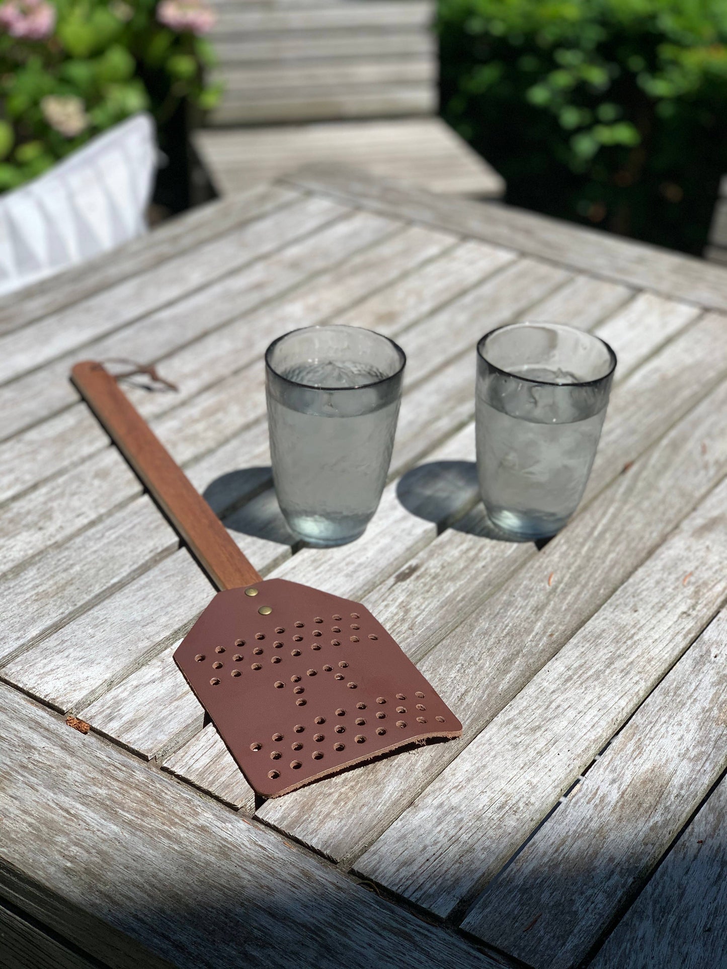 Outset Leather Fly Swatter, Extra Large, Acacia, 19"