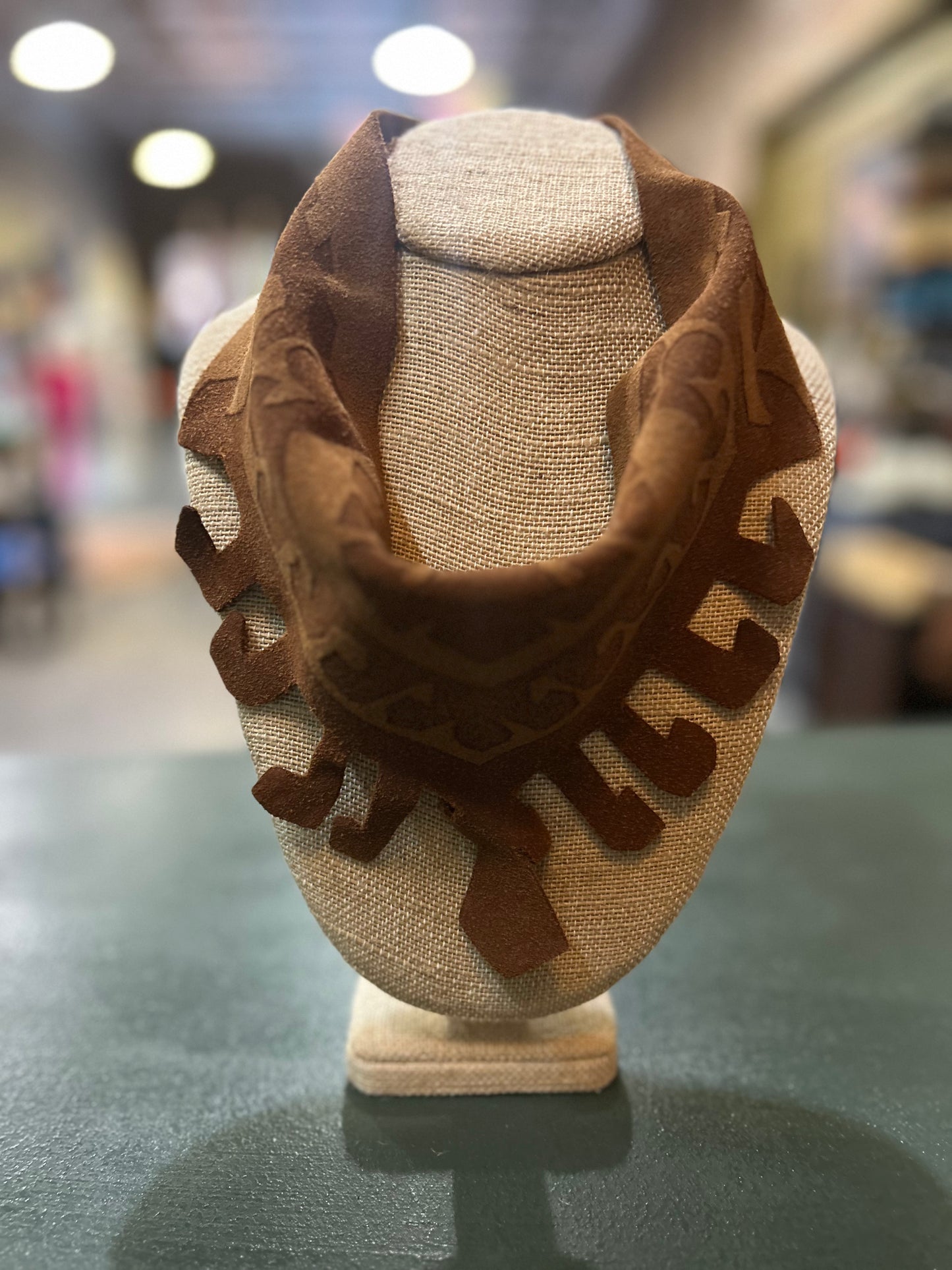Orijinal Cutout Suede Pendant