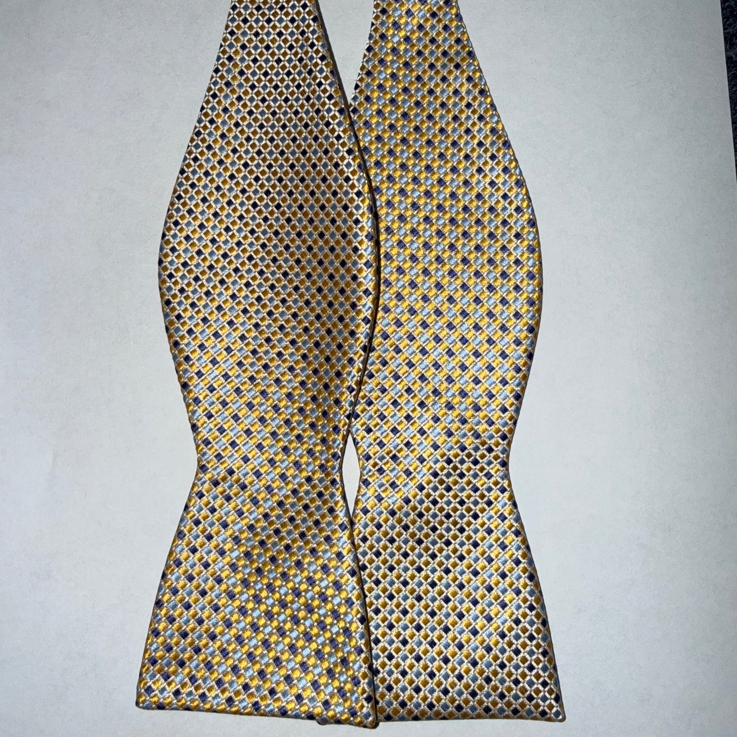 WRILL Proper Yellow/Navy/Light blue Bowtie