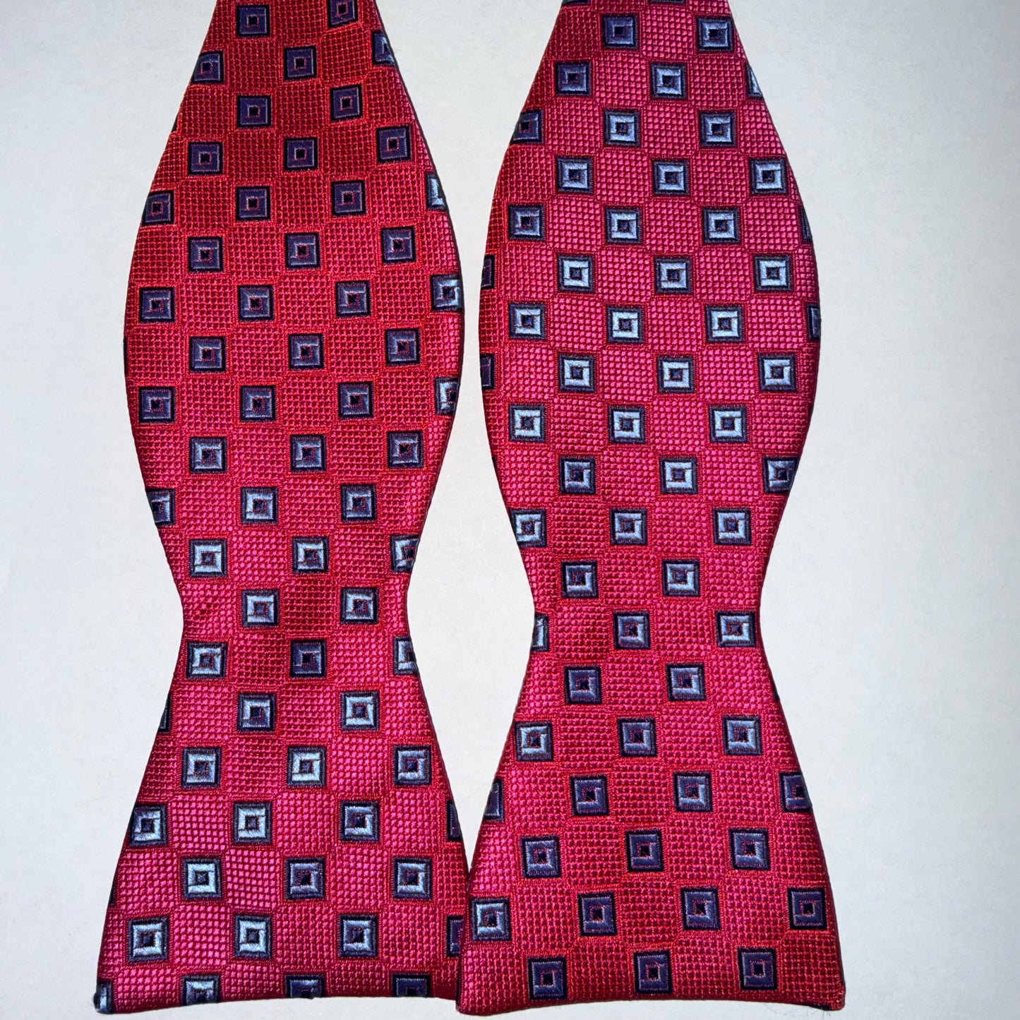 WRILL Proper Bowtie Red/Navy