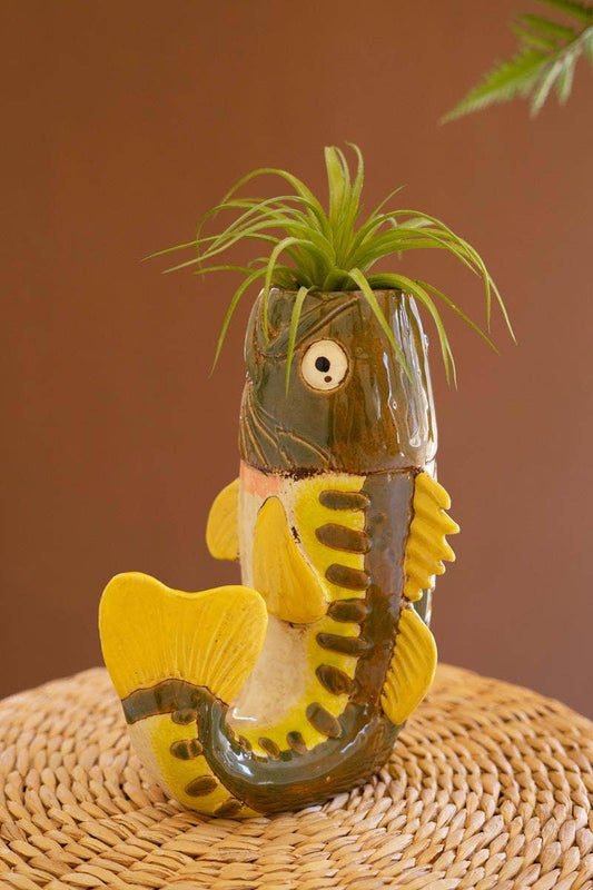 LARGEMOUTH BASS VASE